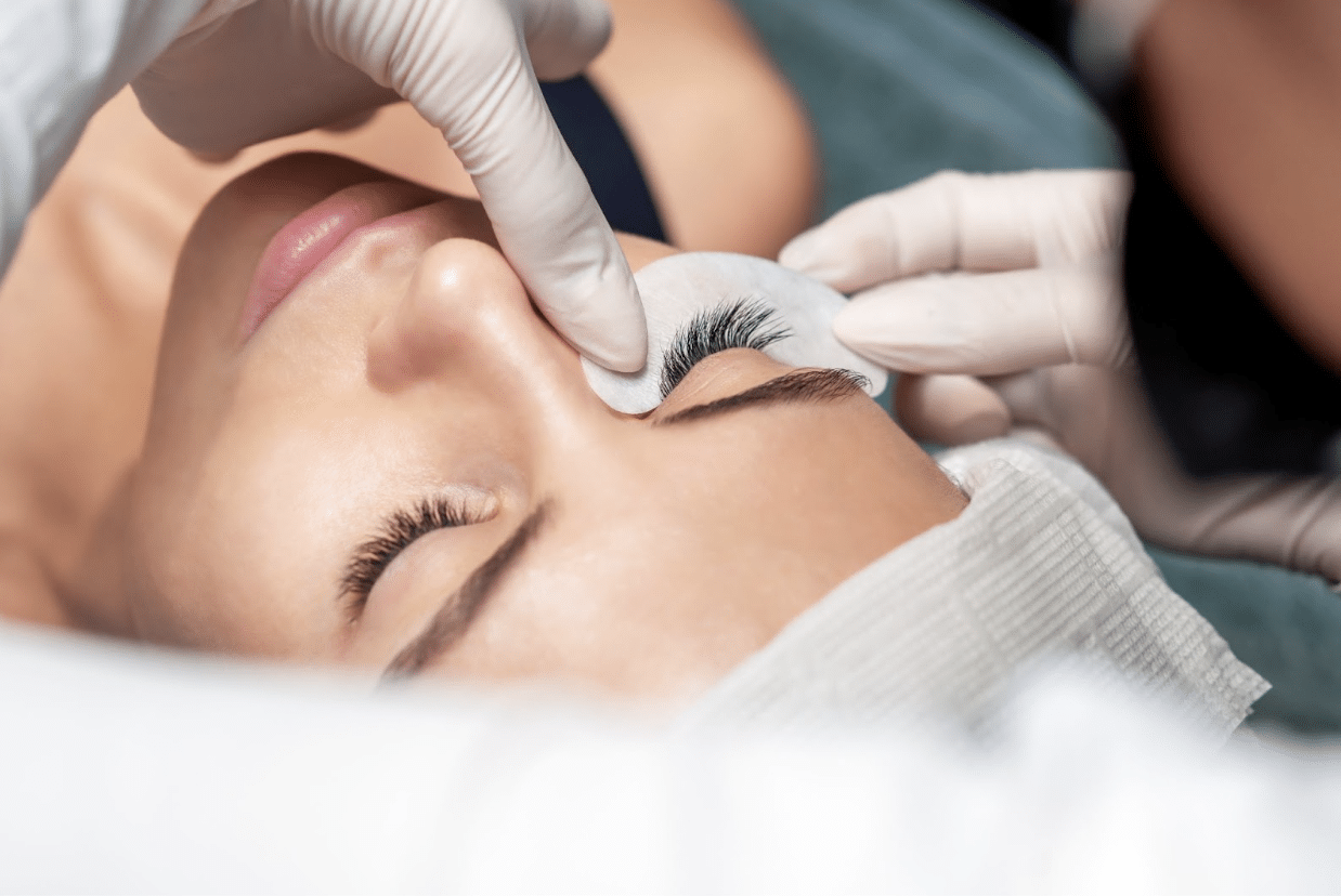 7 Strategies for Building a Strong Identity in the Beauty Market